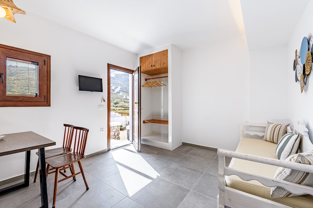 Agia Irini 27/50