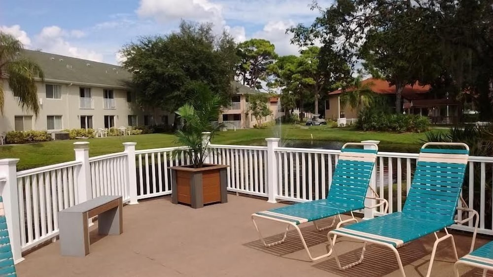Shorewalk Vacation Villas 39/45
