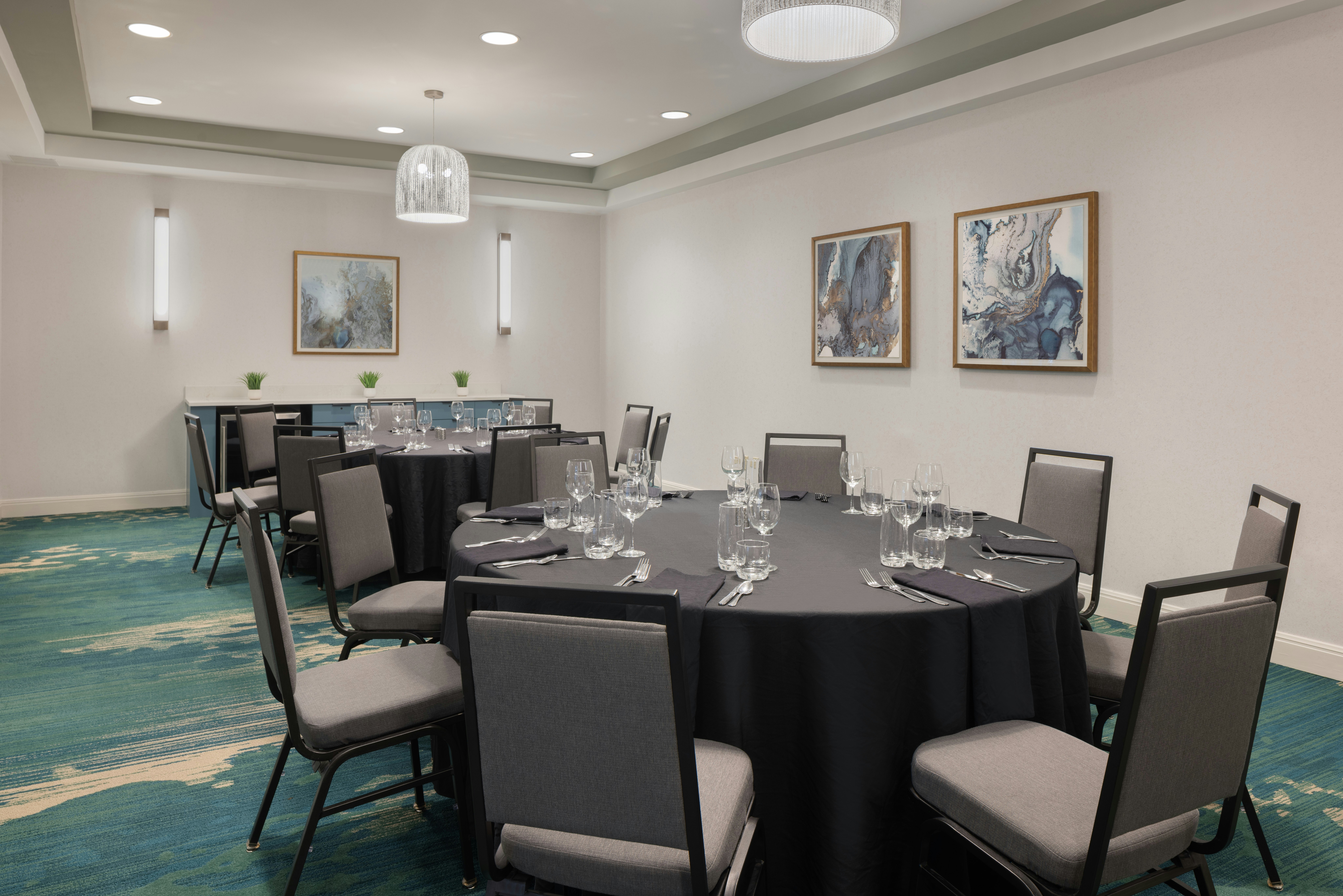 Embassy Suites by Hilton San Marcos Conference Center 65/76