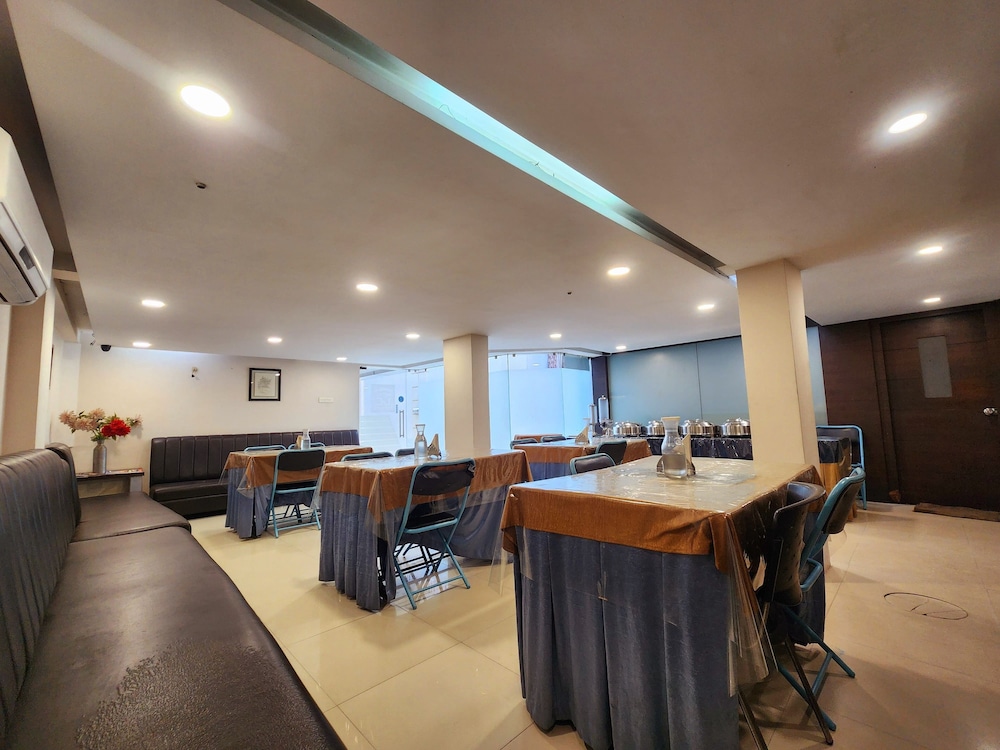 Hotel Lee International 43/47