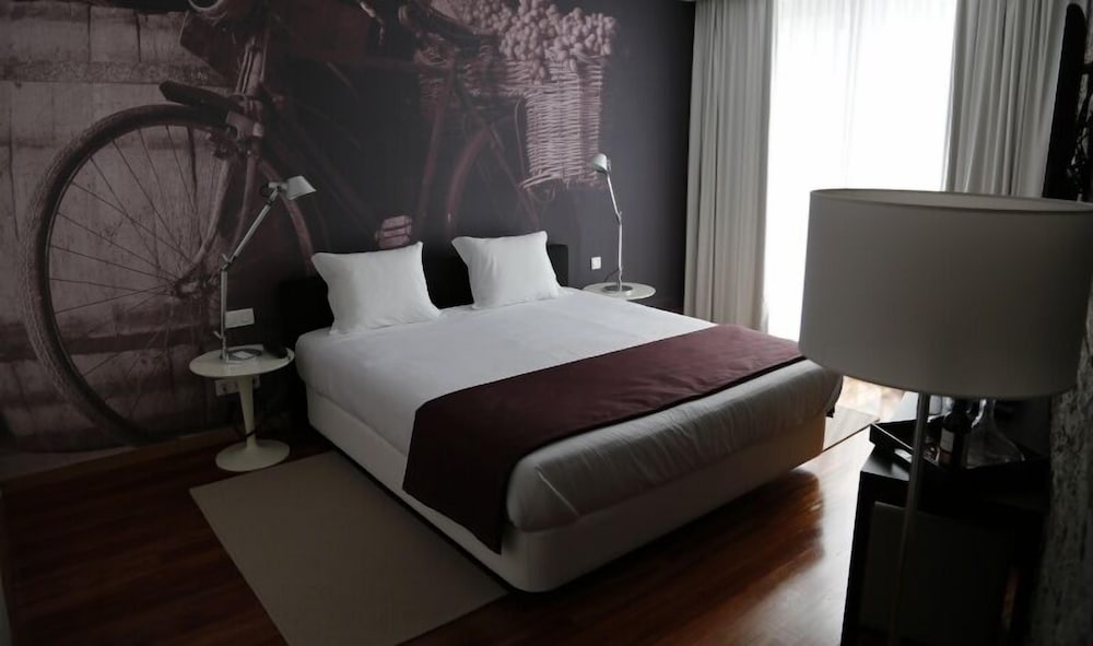 LBV HOUSE HOTEL 20/50