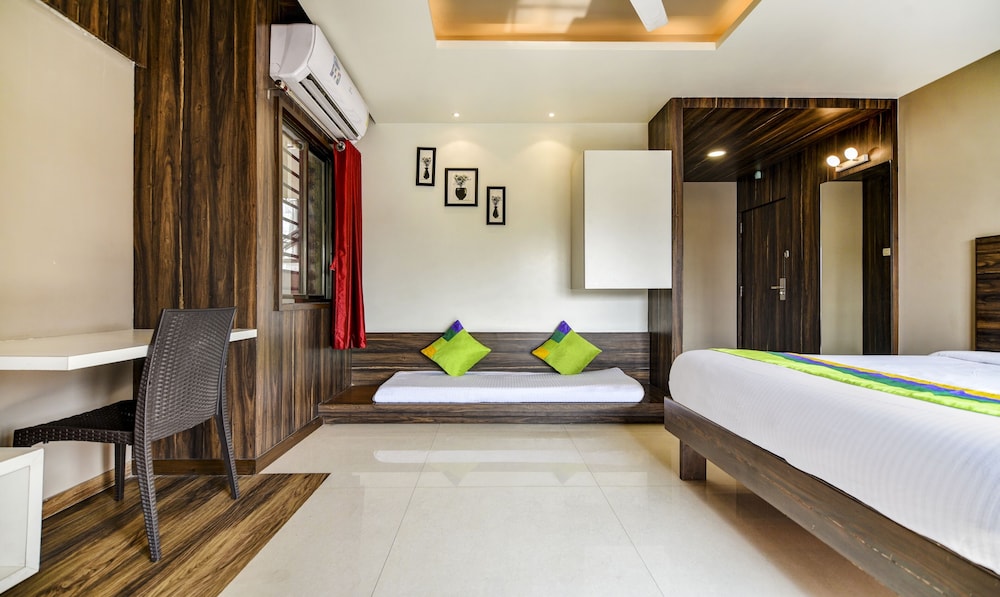 Treebo Shree Sai Suites 23/32