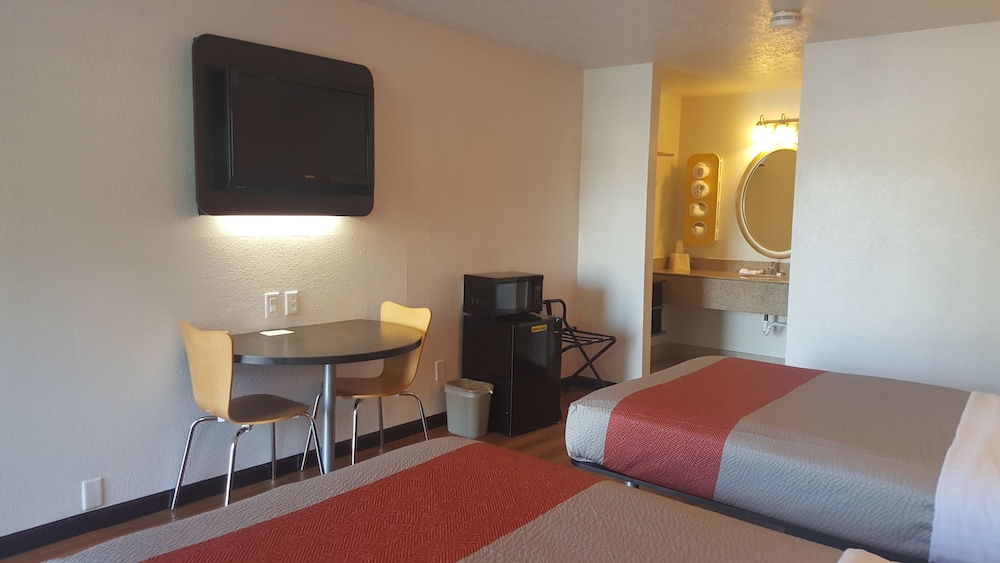 Motel6 Columbus, OH - OSU 13/54