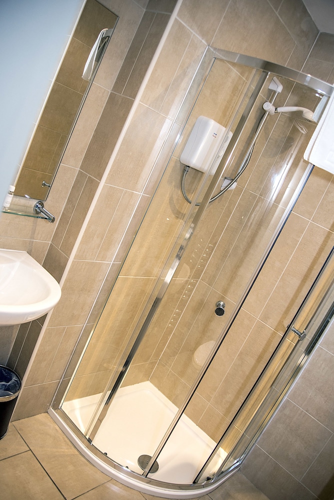 Base Serviced Apartments - Sir Thomas Street 54/57