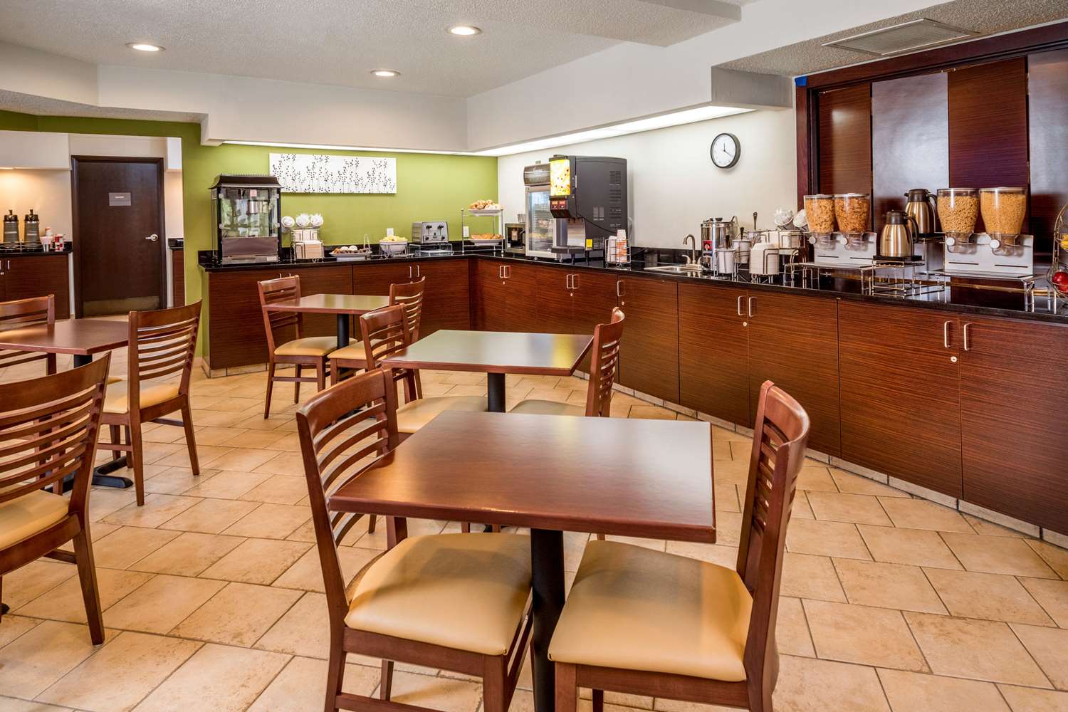Sleep Inn & Suites Cross Lanes - South Charleston, WV 9/15