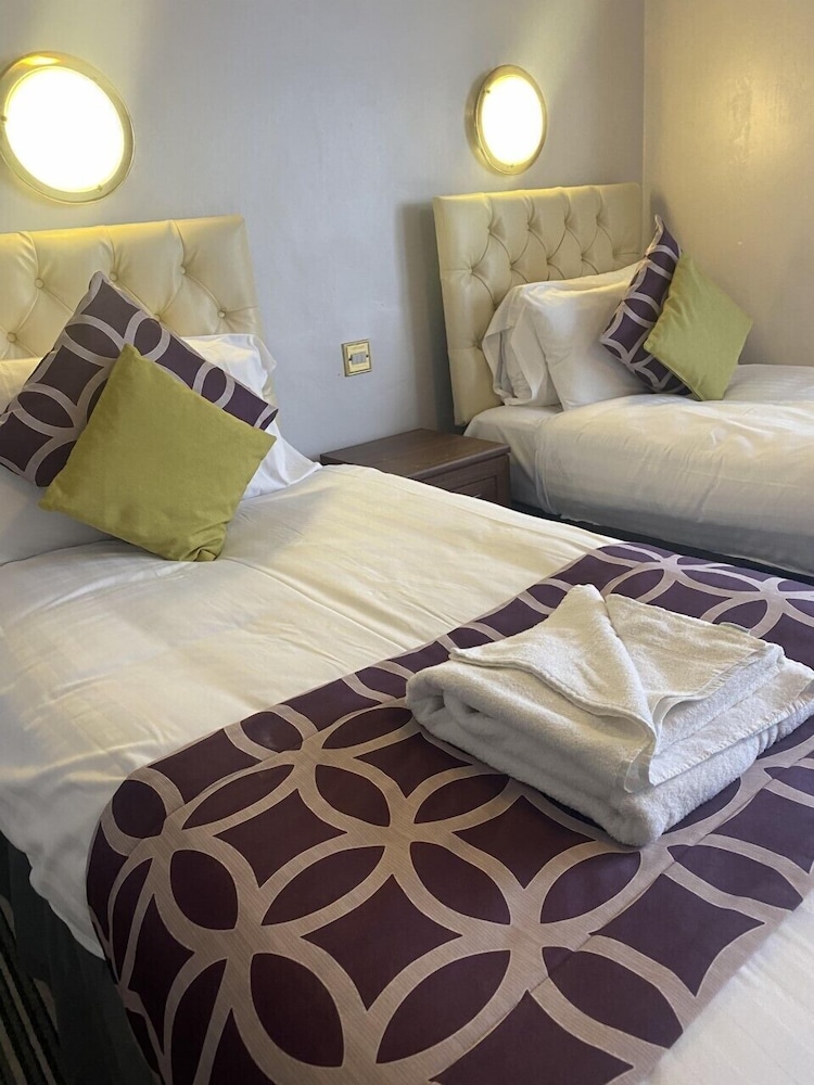 Lancaster Morecambe Bay Hotel by Belvilla 35/47