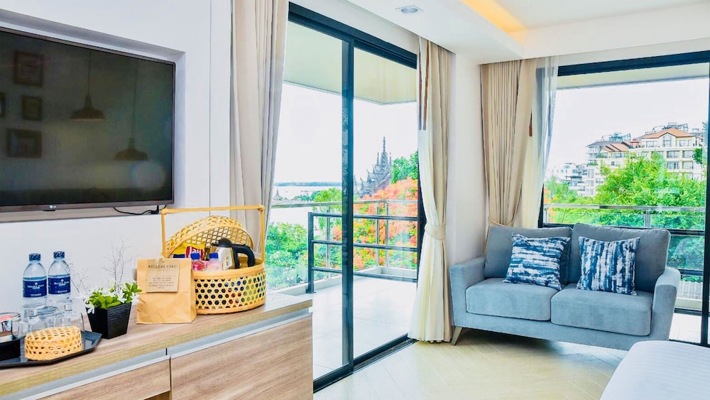 Mayaana Beach Resort - Formerly Golden Tulip Pattaya Beach Resort 30/49