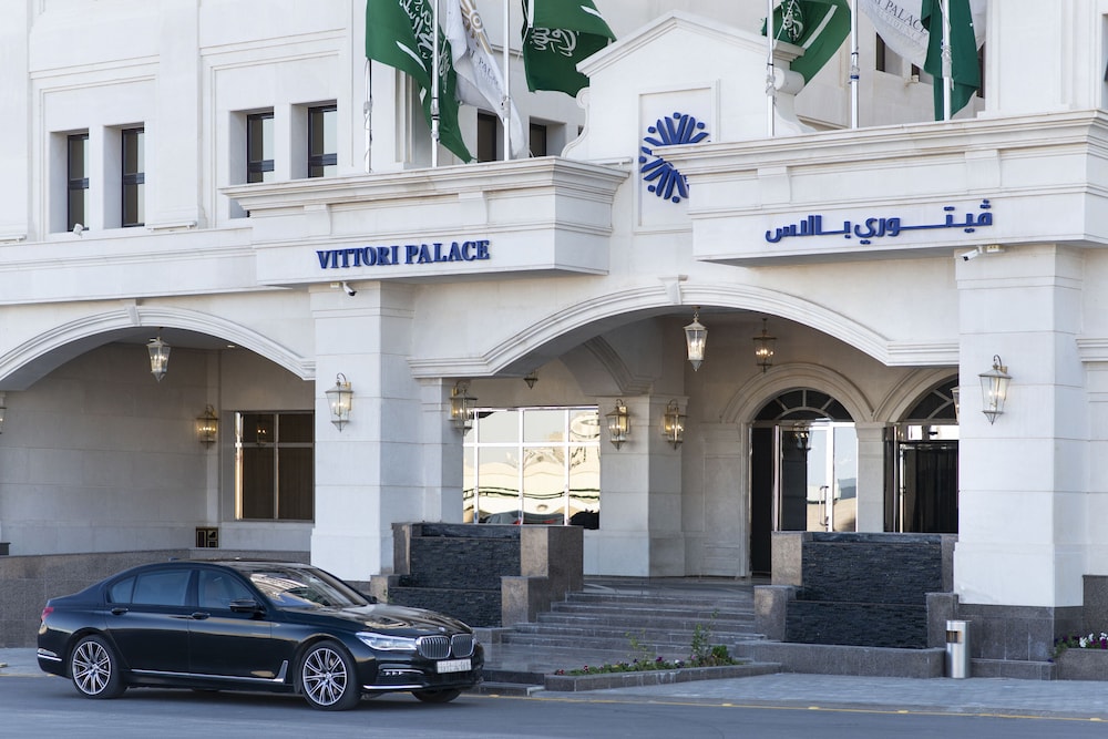 فيتوري بالاس(Vittori Palace Hotel and Residences) 45/46