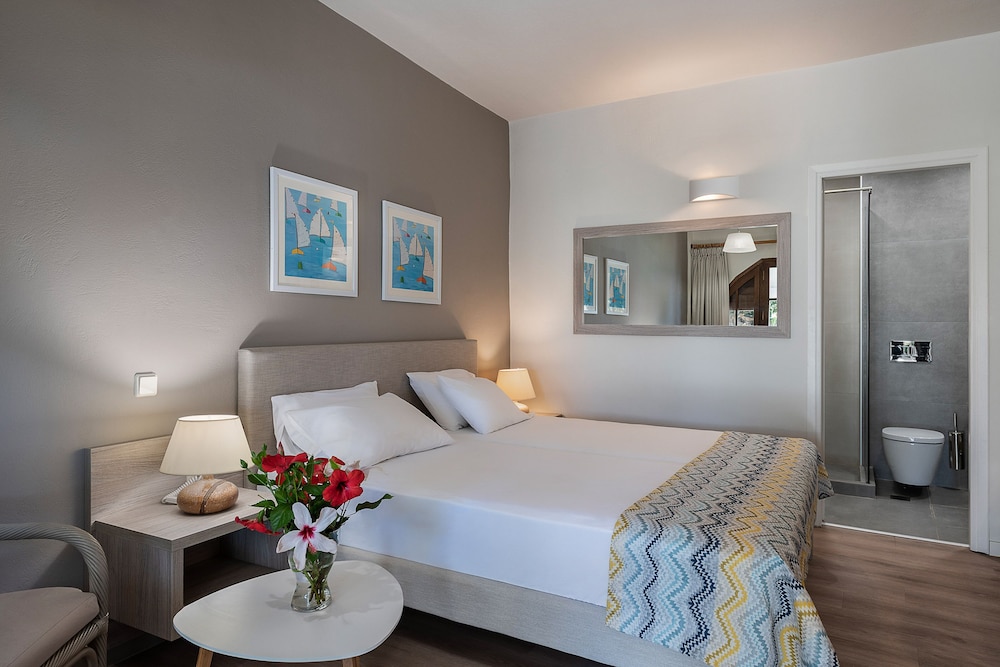 Alianthos Suites 7/50