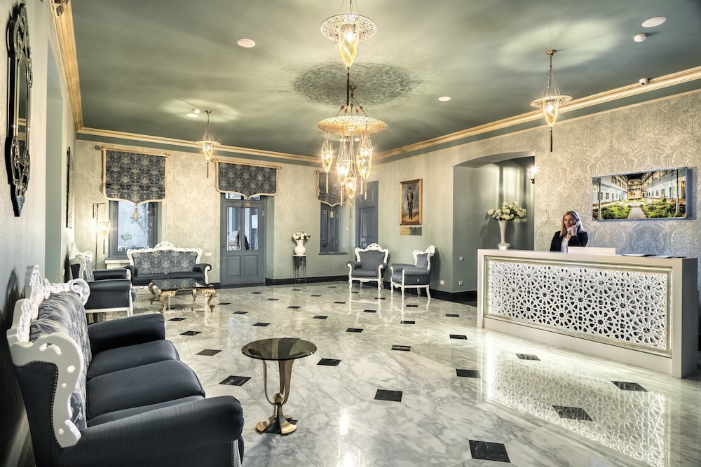Golden Tulip Borjomi 53/73