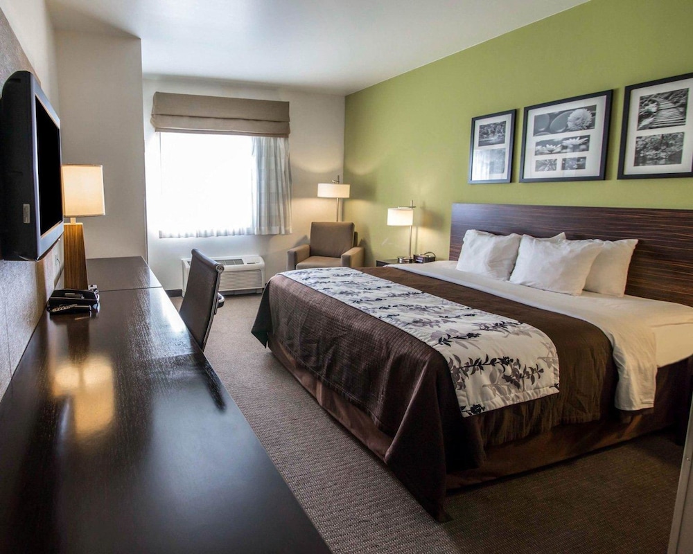 Sleep Inn & Suites Colby 6/38