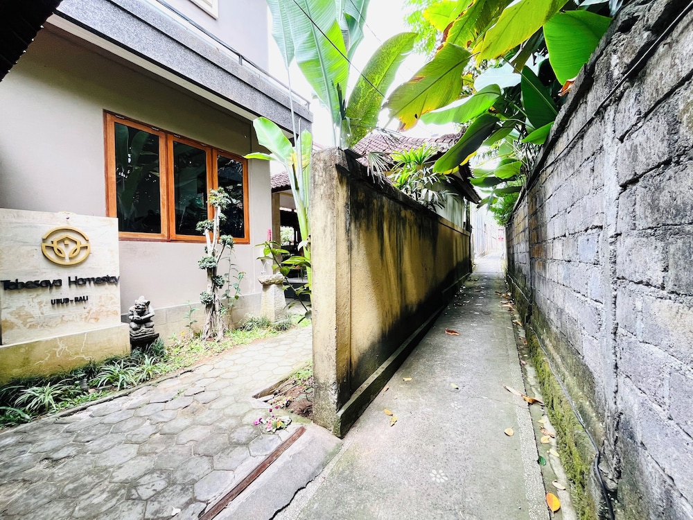 Tebesaya Homestay 45/50