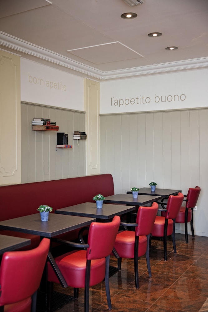 Antwerp Harbour Hotel 53/59