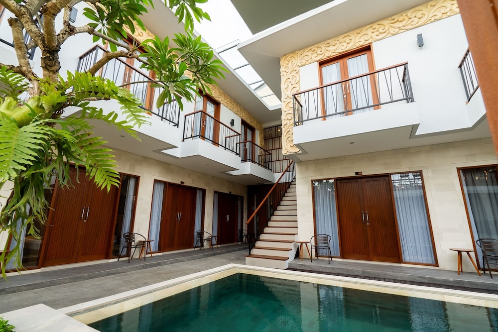 Mahesa Home Seminyak 36/50