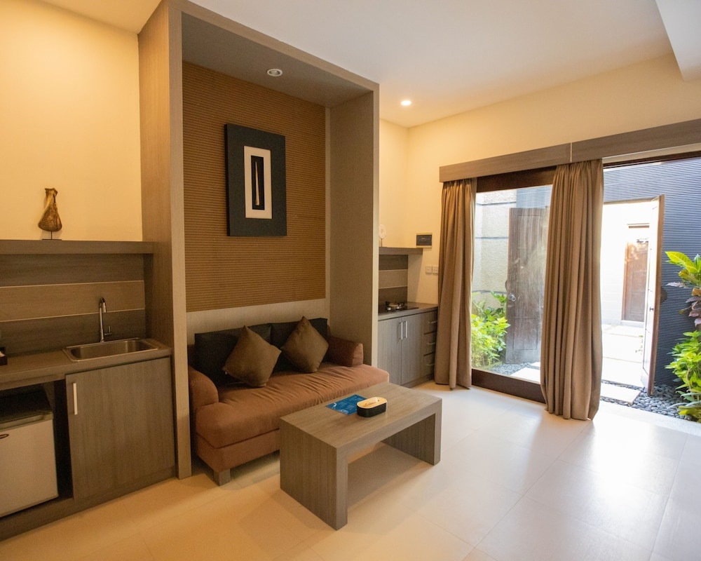 Luxotic Private Villa and Resort 30/50