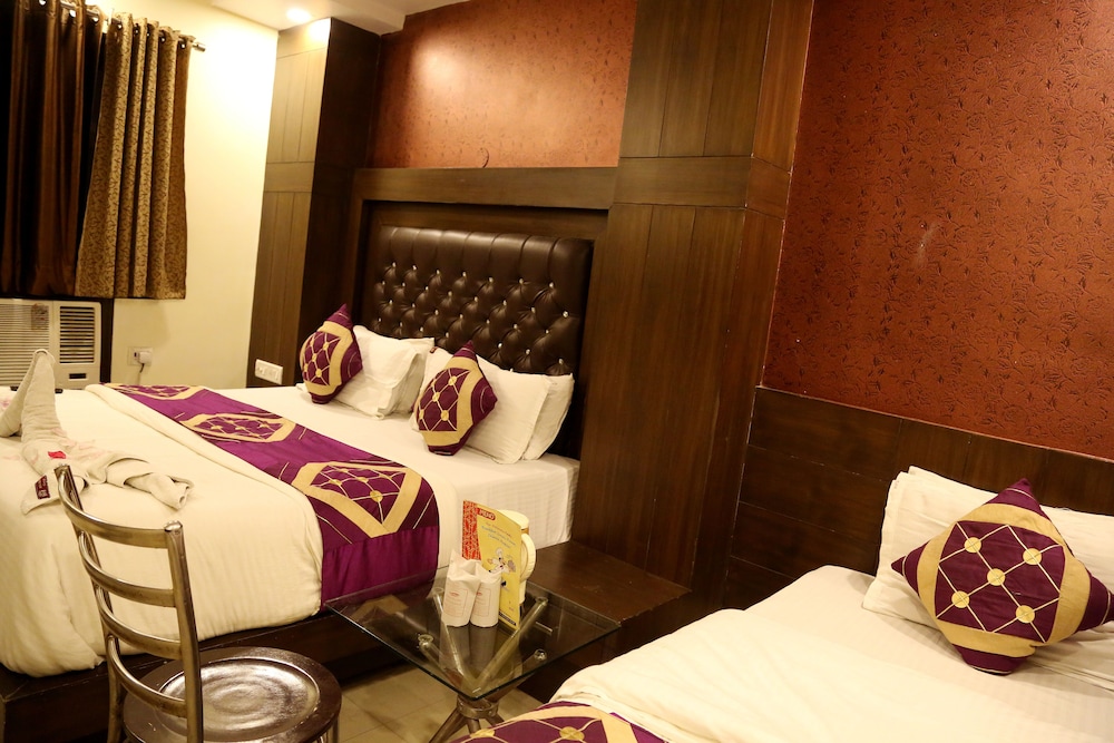 Hotel Shivam International 16/25