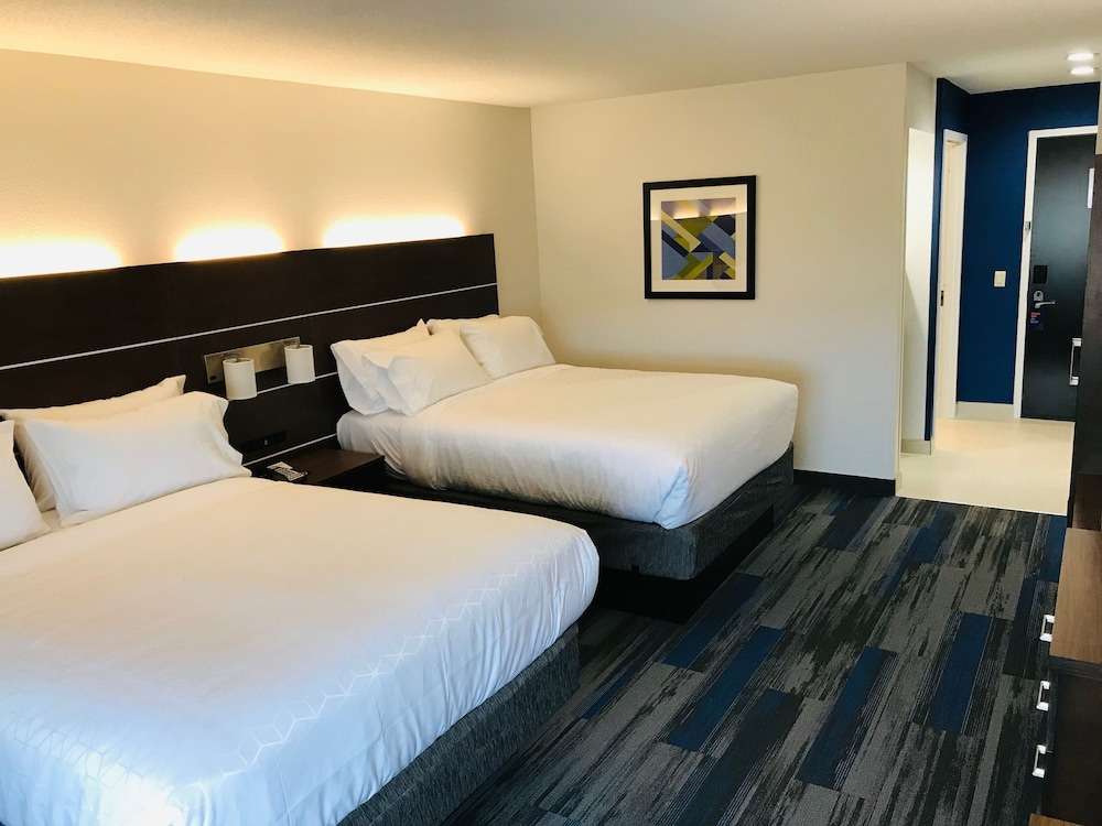Holiday Inn Express Fishkill-Mid Hudson Valley 17/71