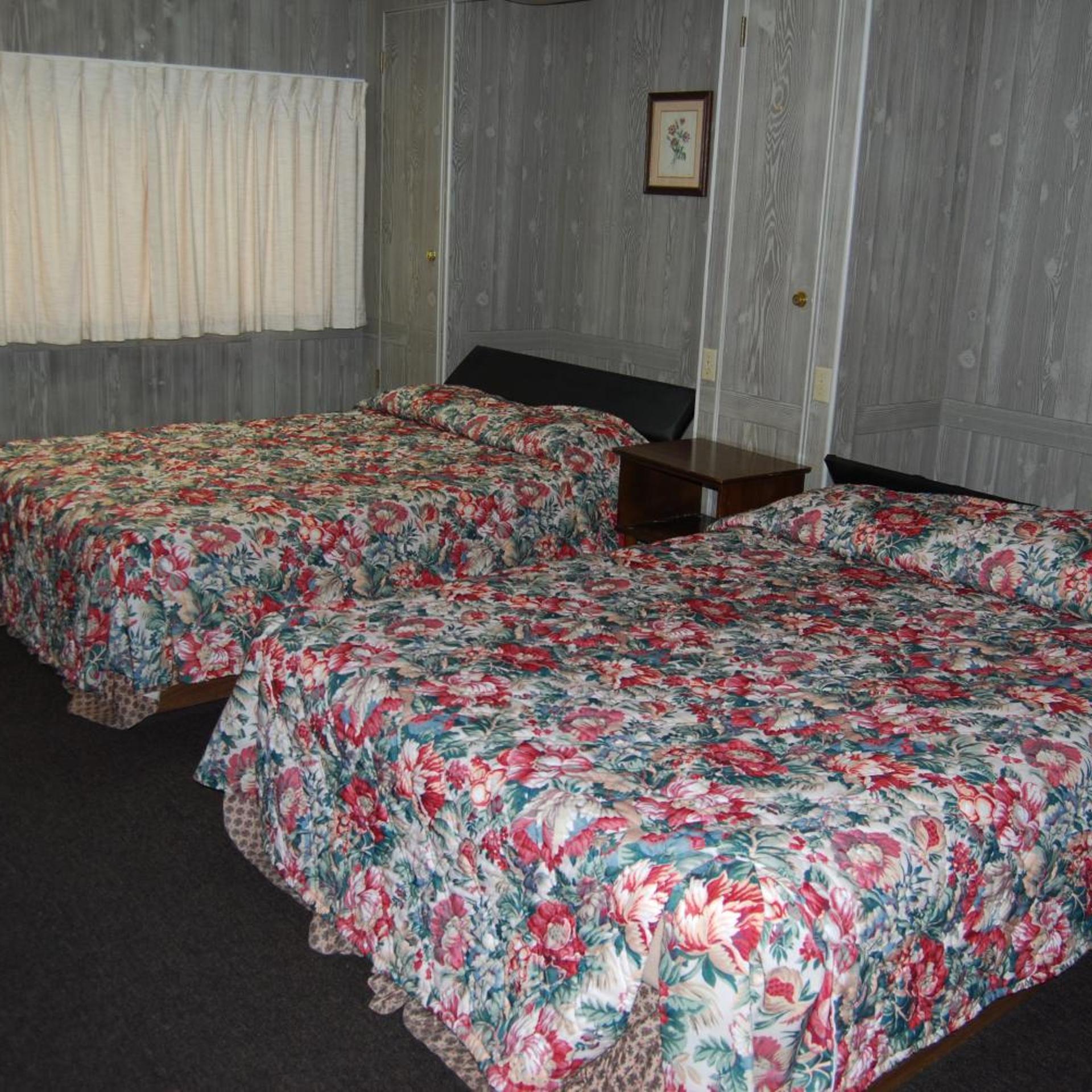 Budget Host 254 Inn Loveland 19/28