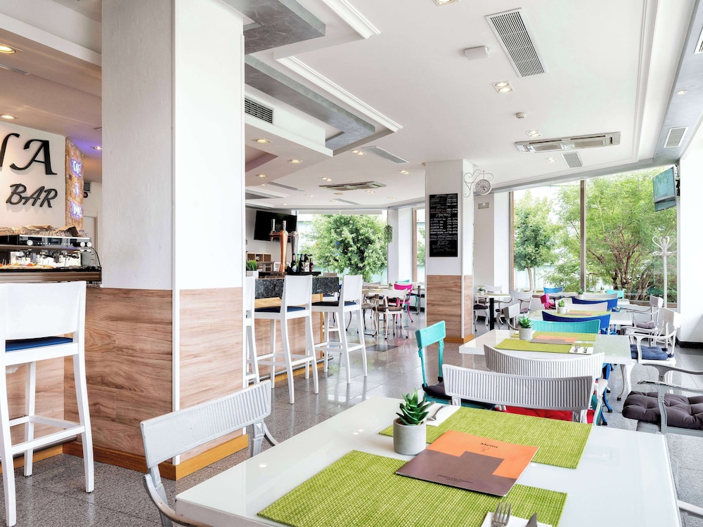 Hotel Zentral Leon 52/66