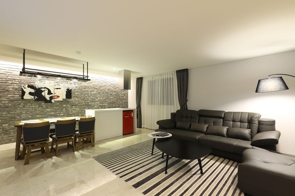 Suwon Saint Hotel 32/50