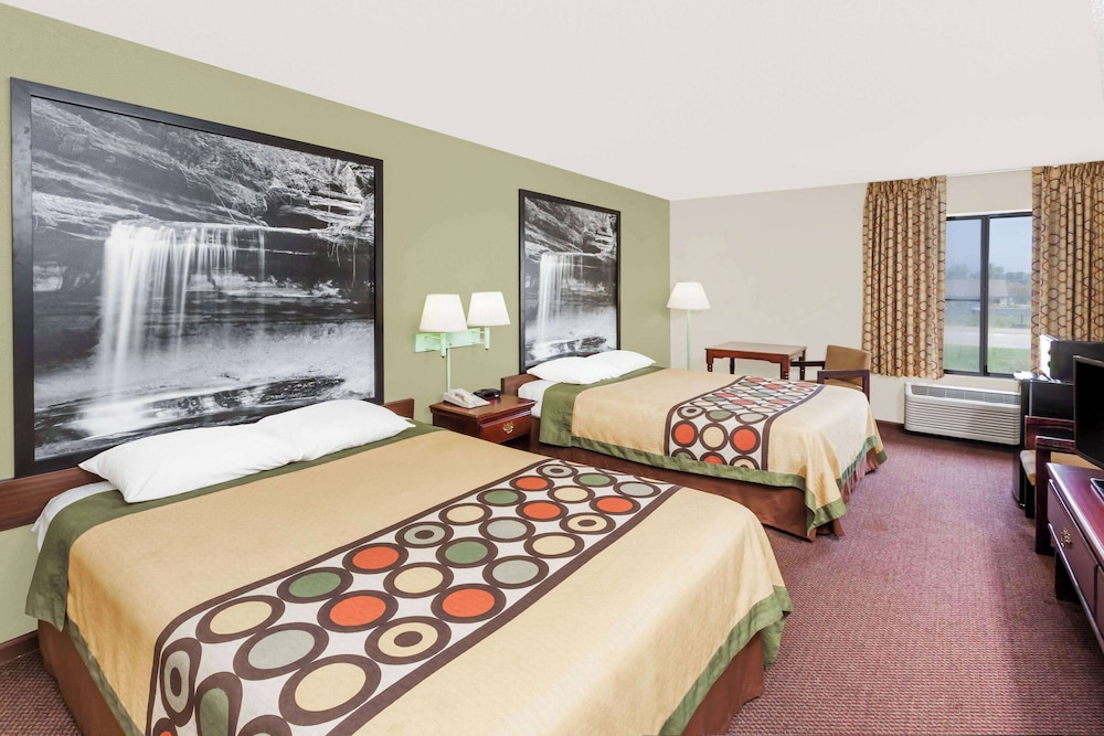 Super 8 by Wyndham Lincoln IL 13/44