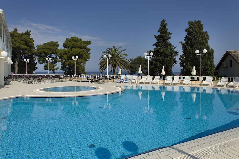 ADRIATIQ HOTEL FARAON 25/50