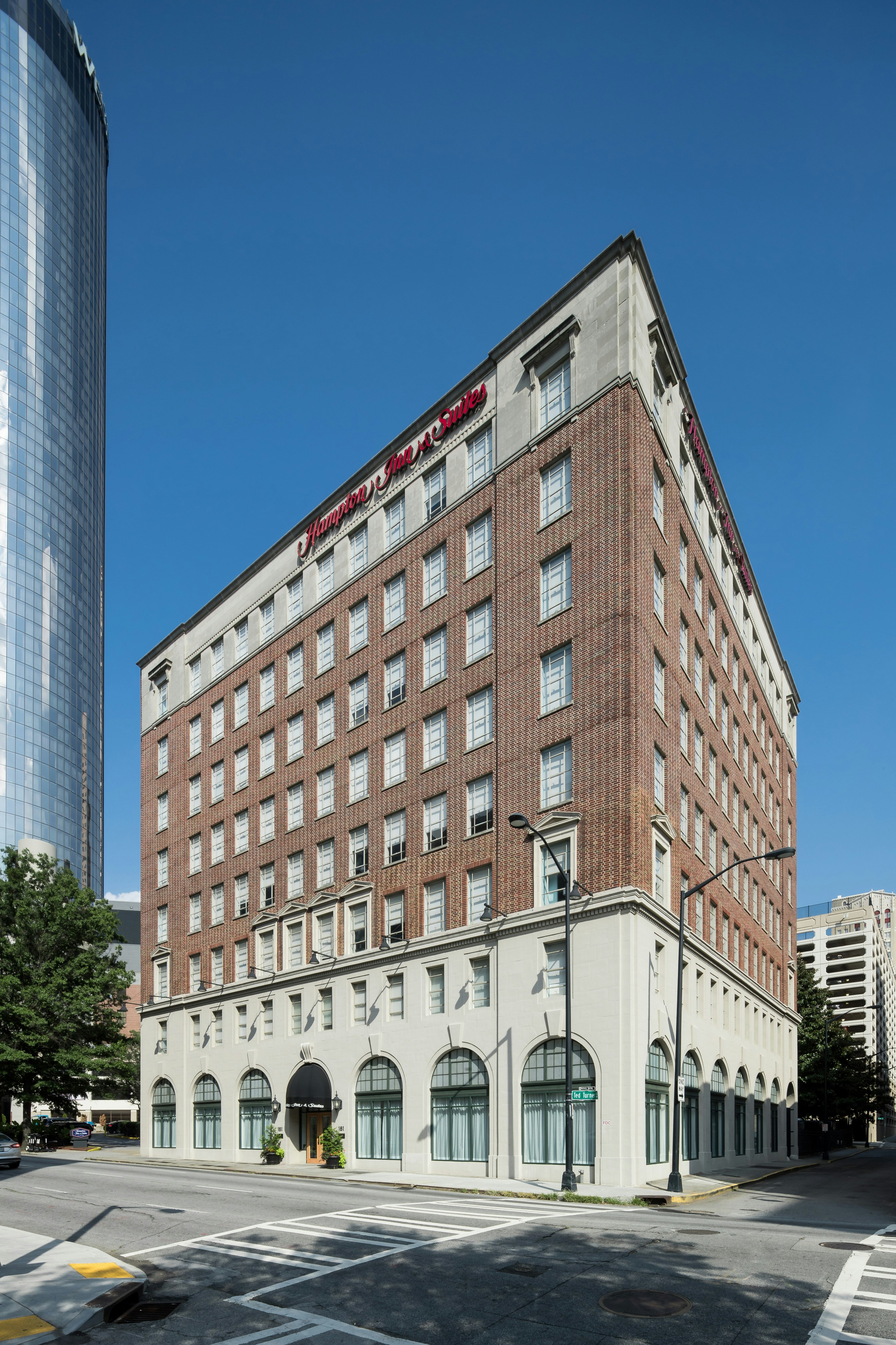 Hampton Inn and Suites Atlanta Downtown 6/56