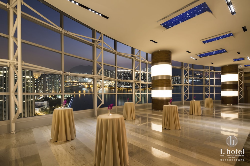 Nina Hotel Tsuen Wan West 8/29