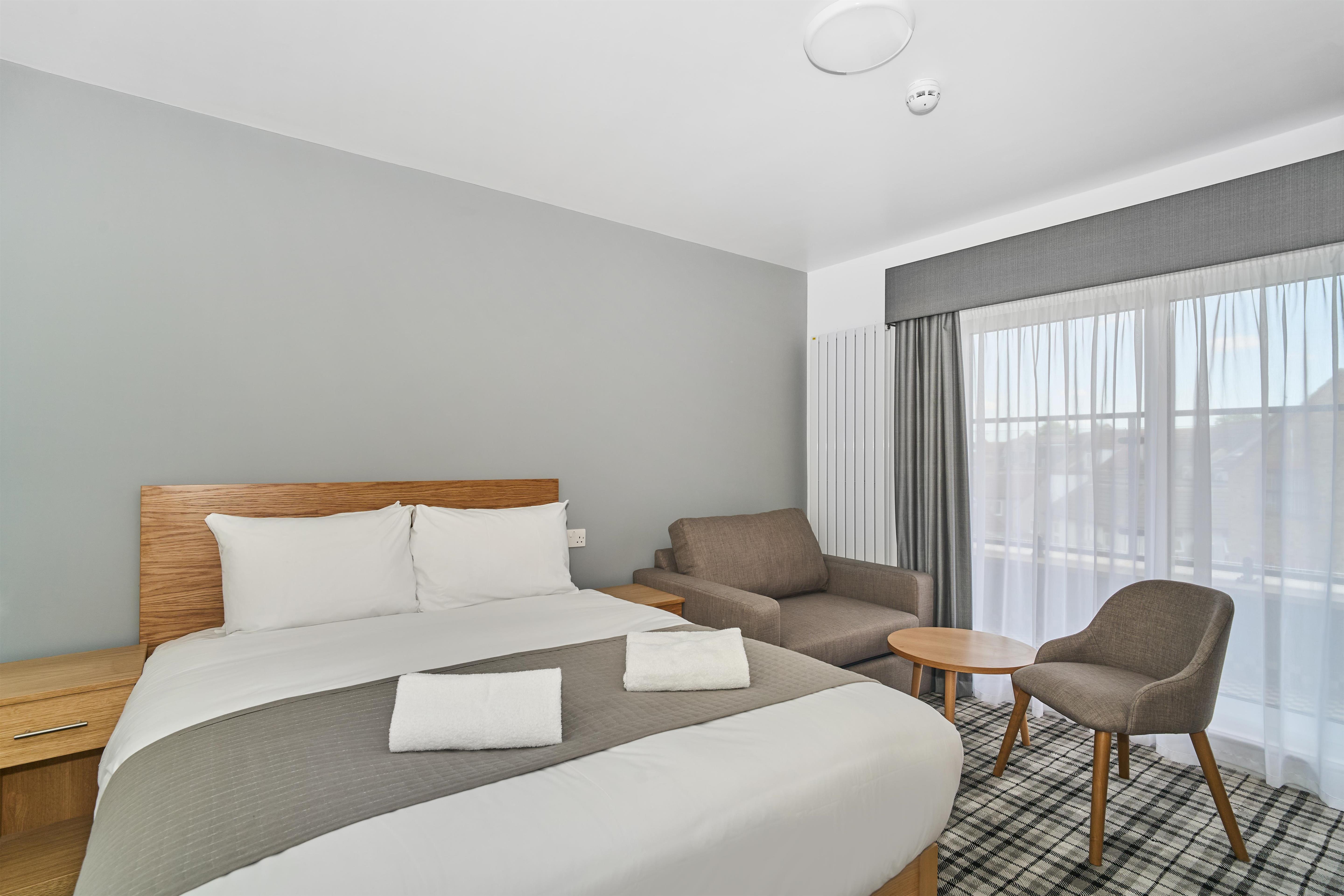 2 Bedrooms, Apartment