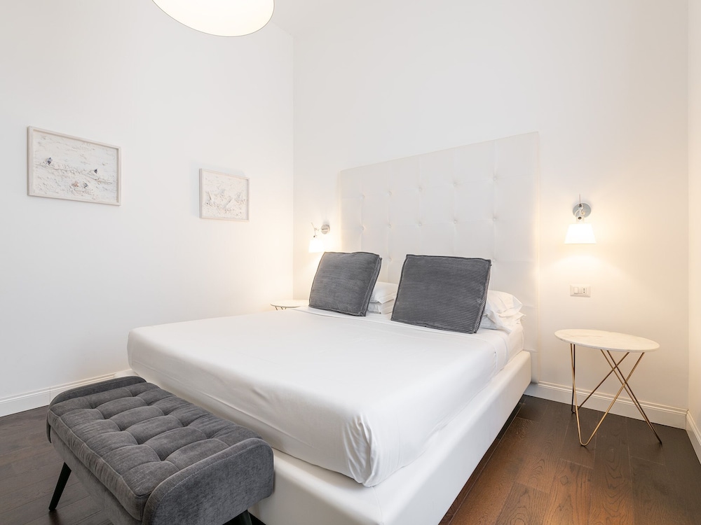 Cagliari Boutique Rooms And Suites 41/50