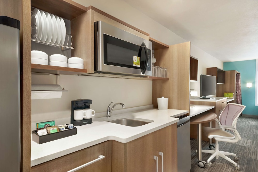 Home2 Suites By Hilton Bismarck 32/32