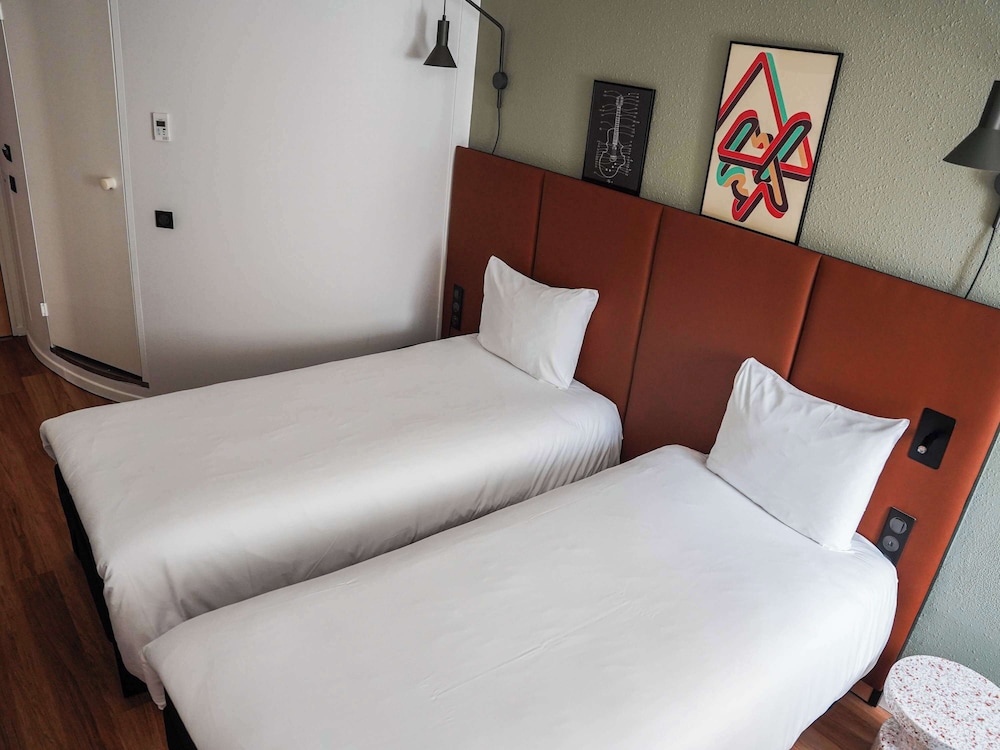 Ibis Bayeux Port En Bessin 22/73