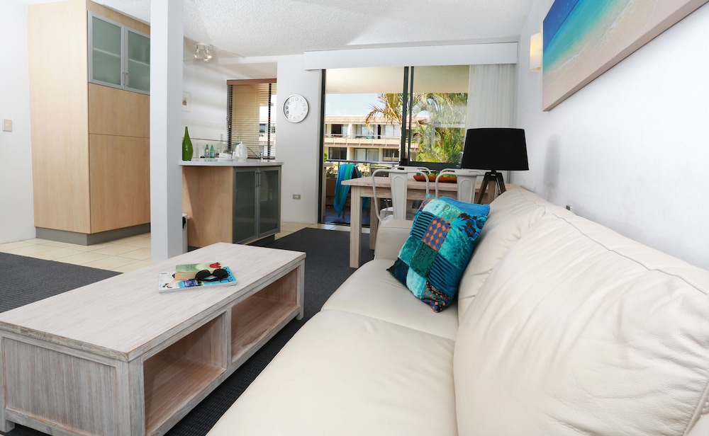 Hotel Laguna 7/34