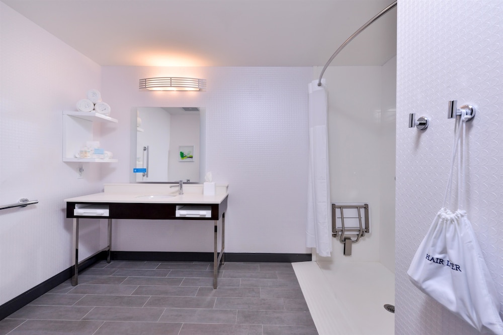 Hampton Inn Suites Atlanta Marietta Ga 12/52