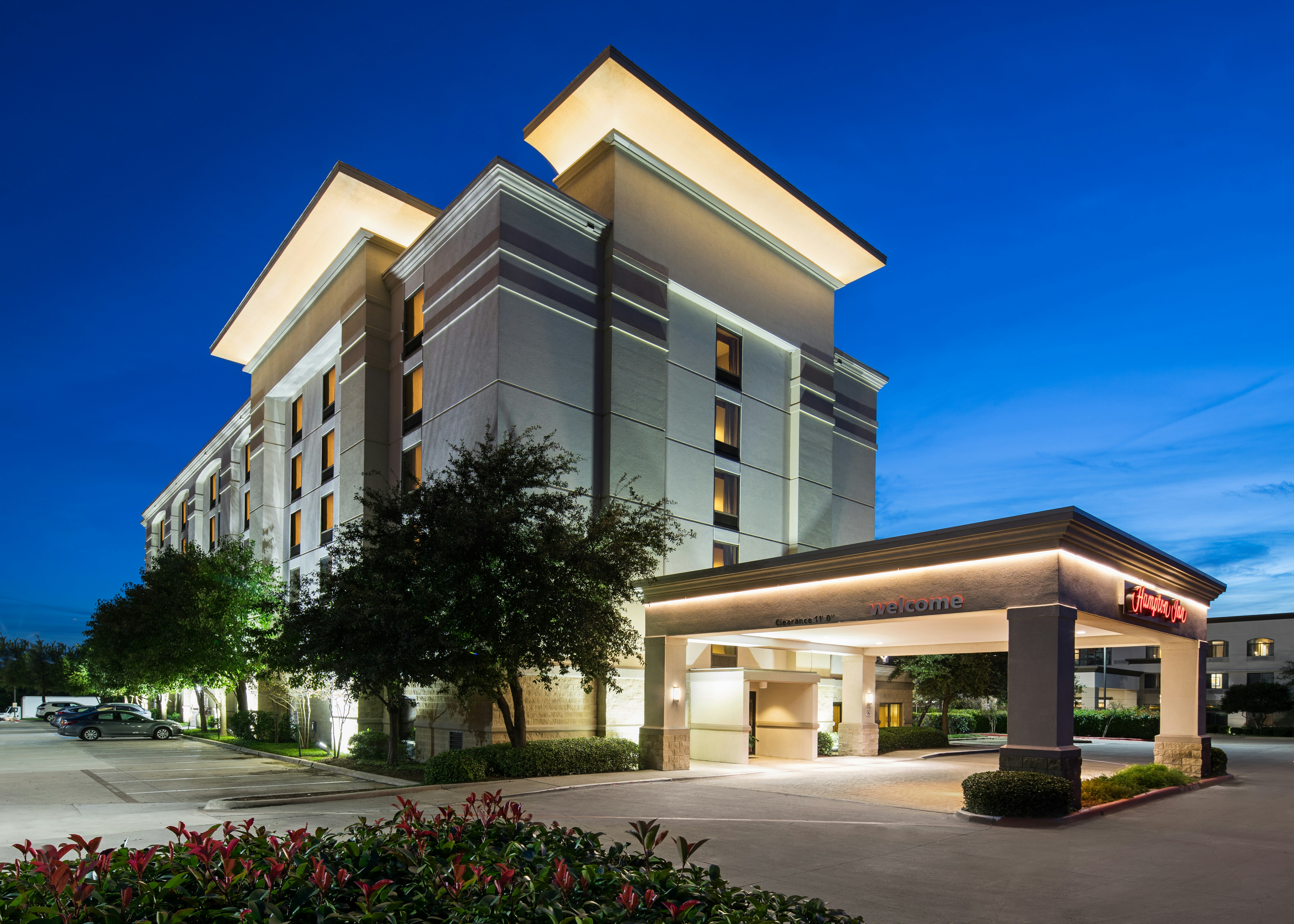 Hampton Inn Dallas-Irving-Las Colinas photo2
