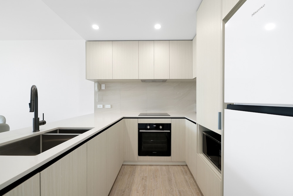 The Peninsula at Hope Island 20/50