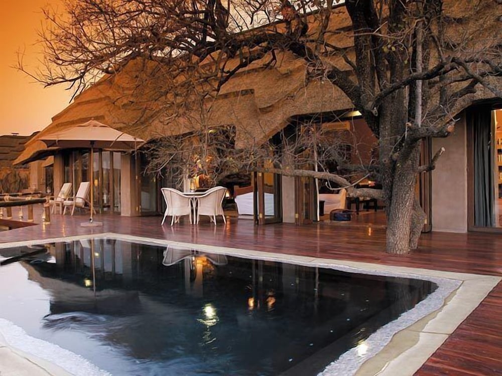Madikwe Hills 16/50