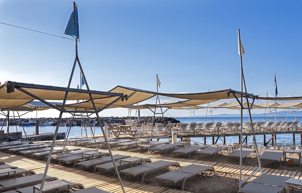 Assos Nazlihan Hotel 71/77