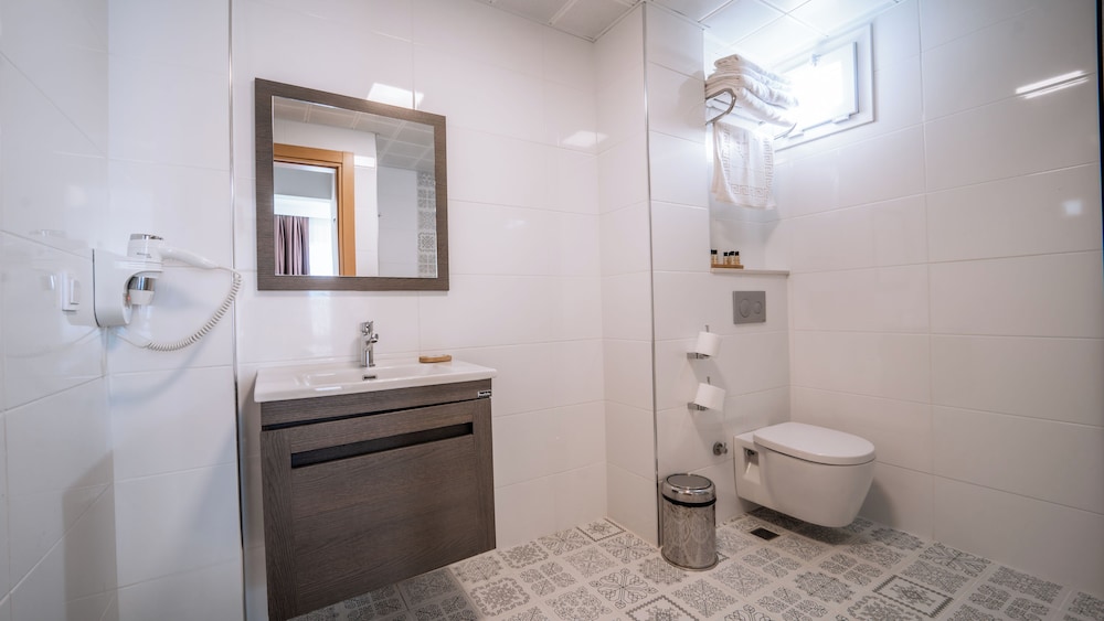 Urla 1867 Hotel 43/50