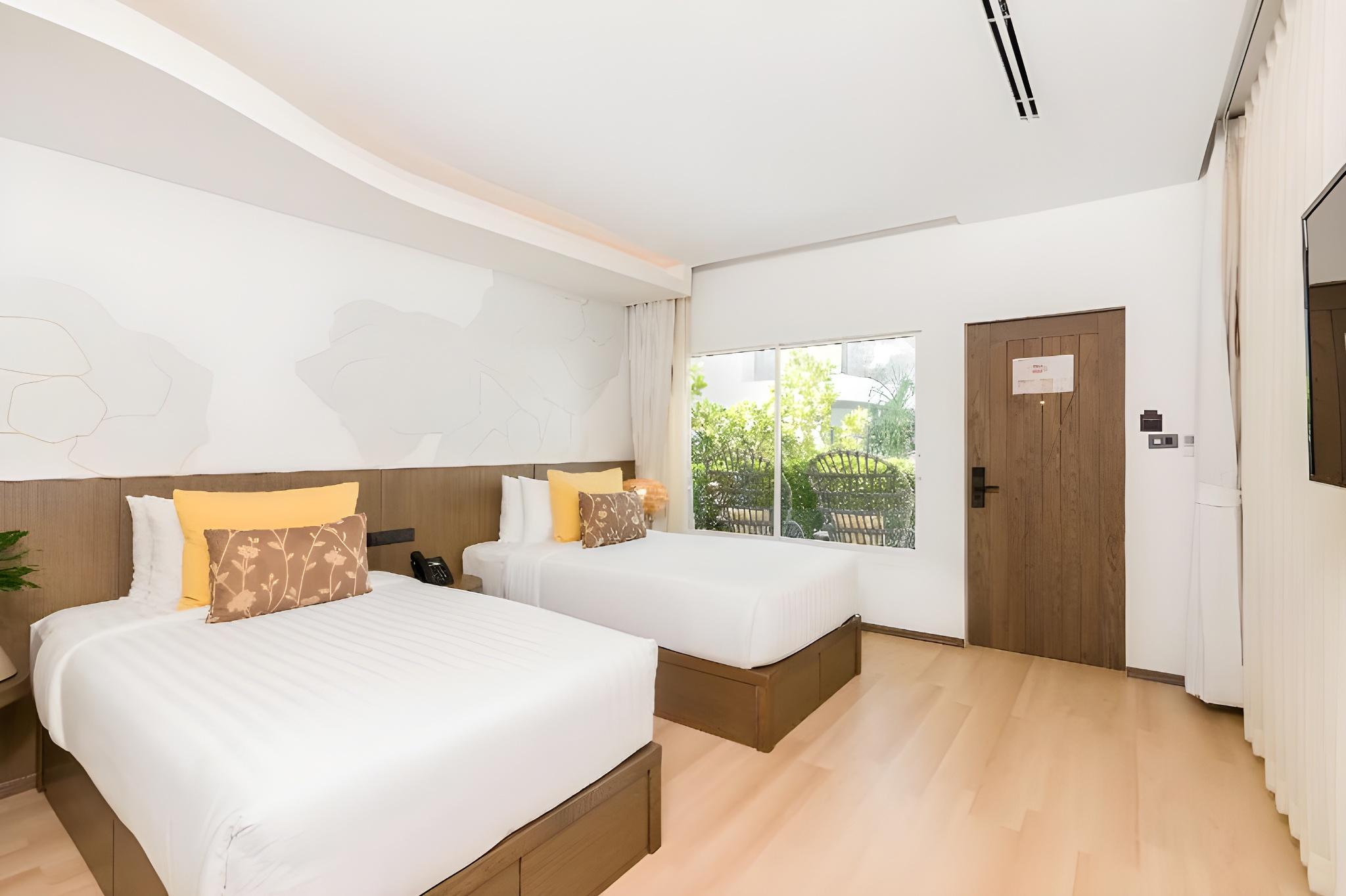 Portia, Villa, King and Twin Beds