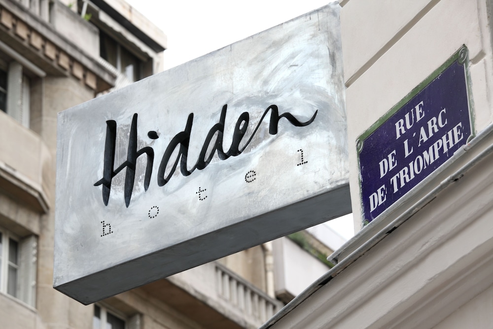 Hidden Hotel in PARIS