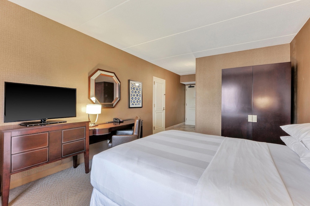 Sheraton Tarrytown Hotel 10/48