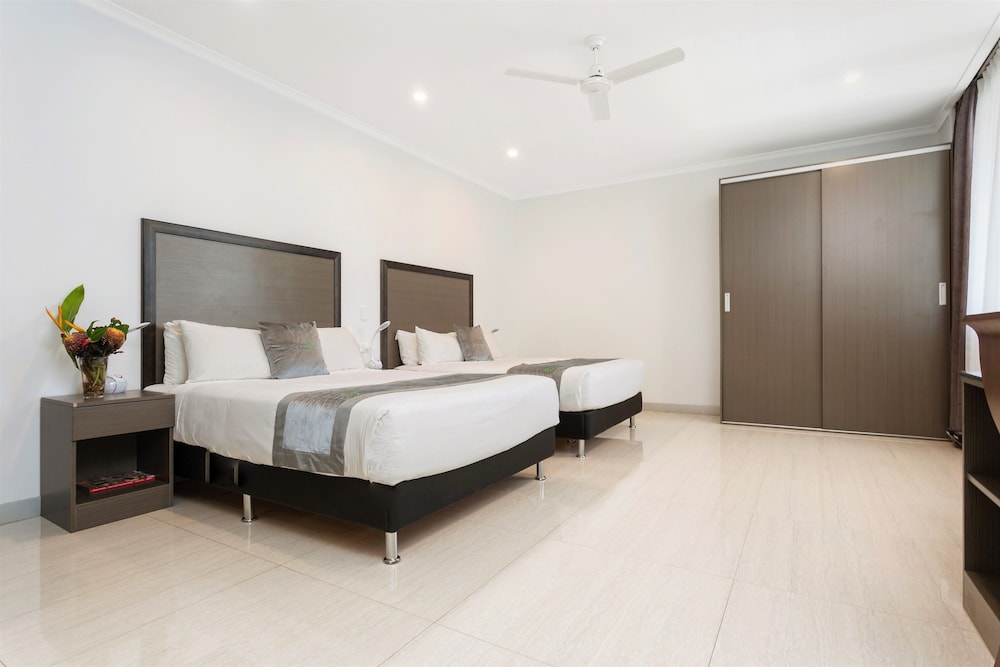 DELUXE, TWIN BEDS, ACCESSIBLE