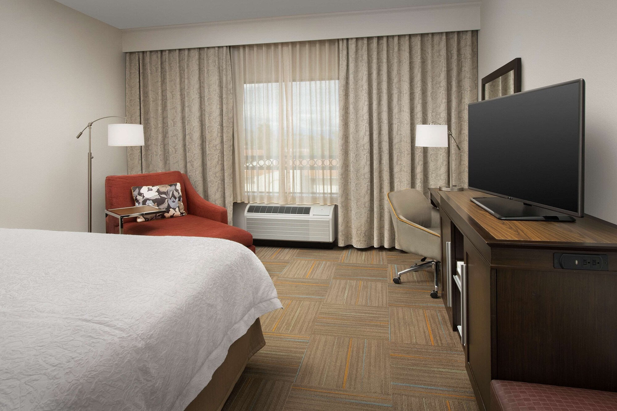 ROOM, KING BED