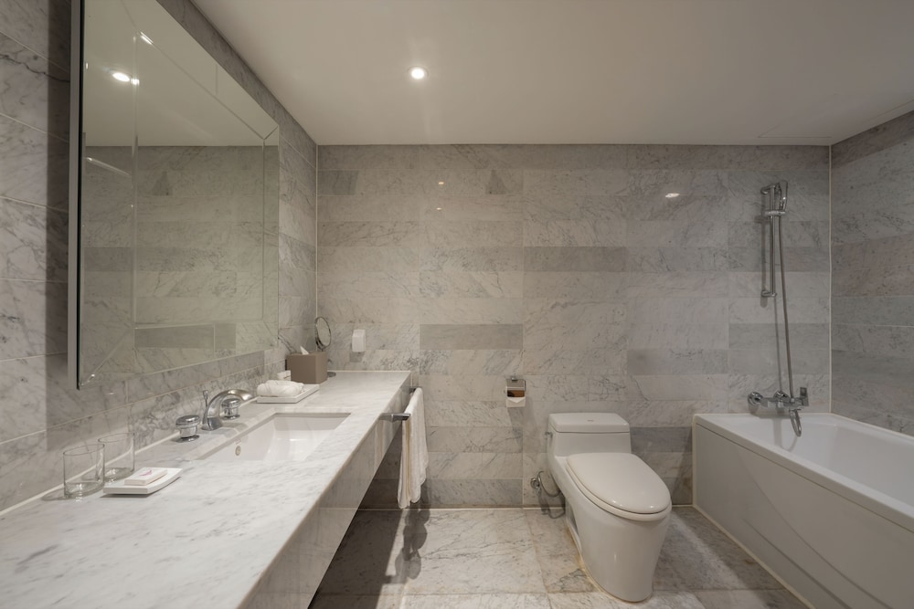 Hotel Illua 38/47