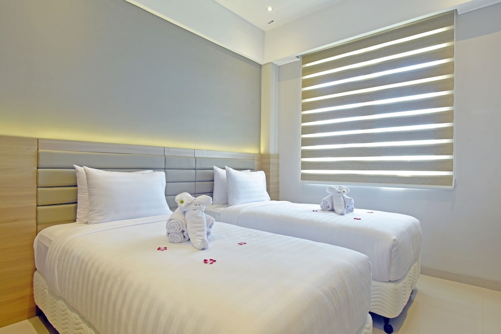 Grass Inn Hotel by Ergon Collections 8/19