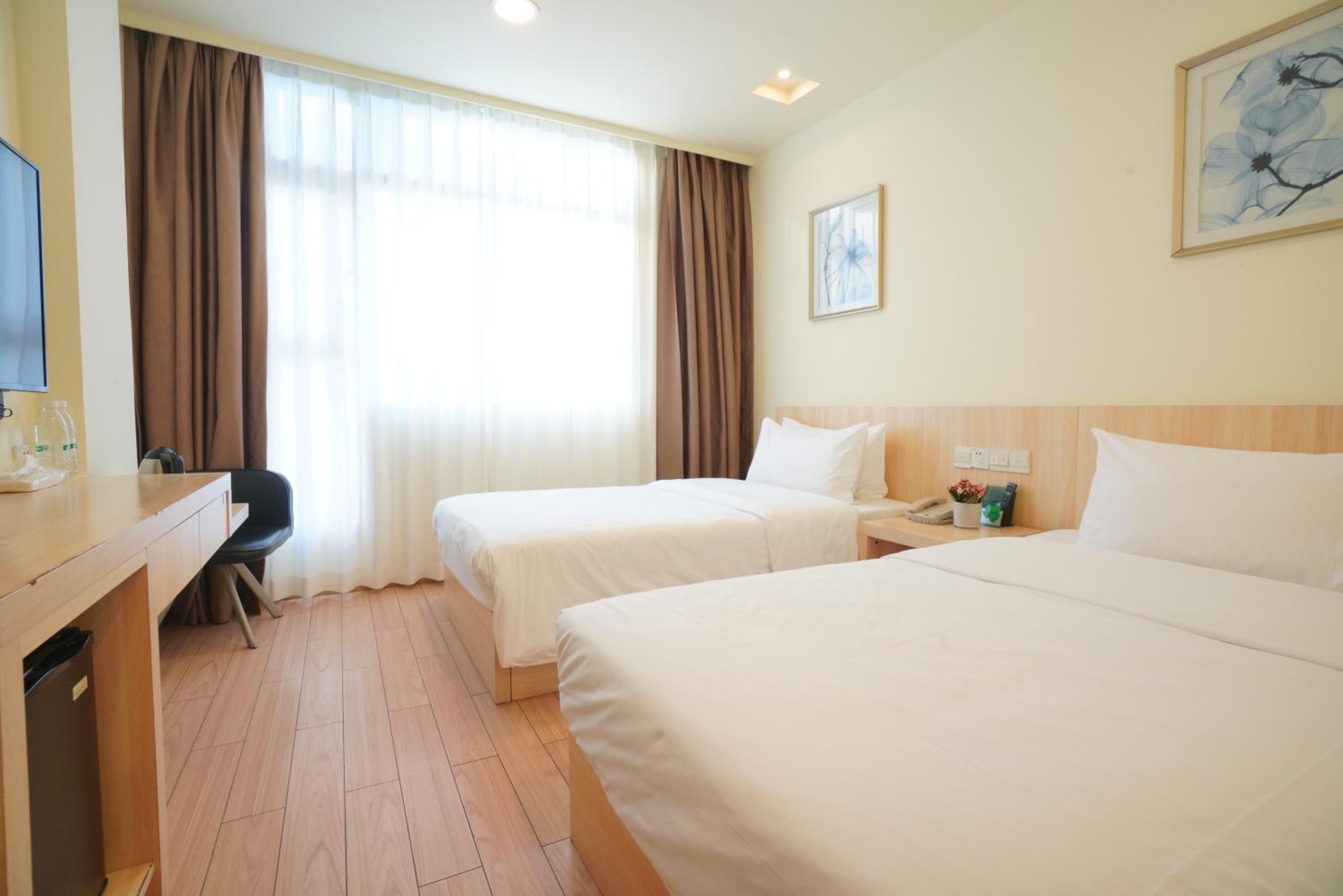 Boutique, Single Bed