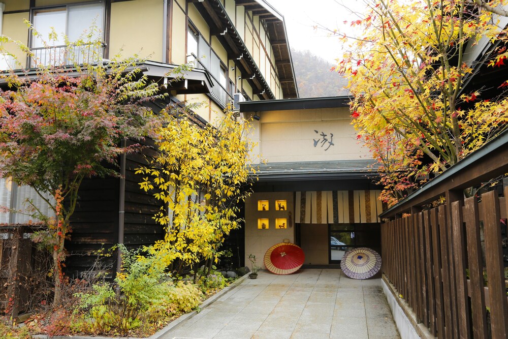 Kutsuroginoya Yuu 25/28