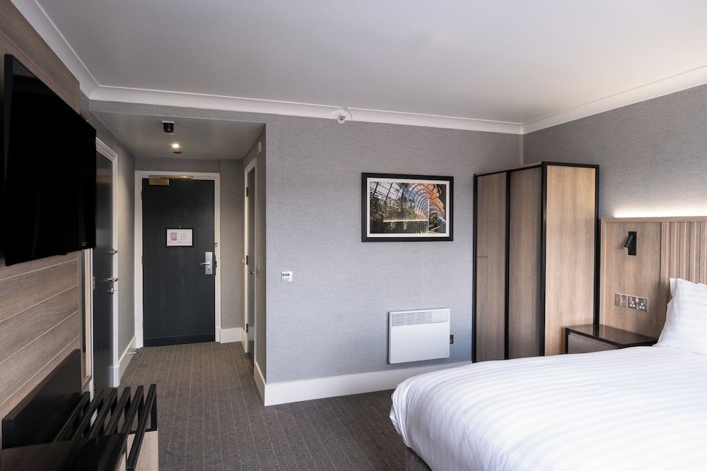 STANDARD, DOUBLE BED, ACCESSIBLE