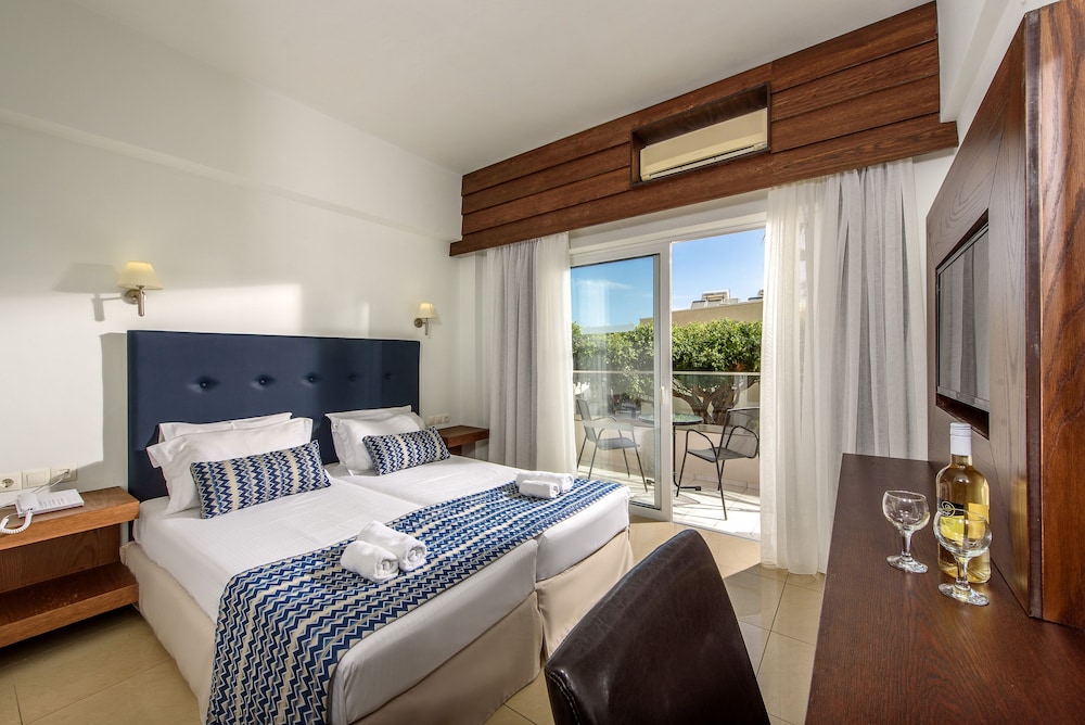 Katrin Hotel and Bungalows 18/50